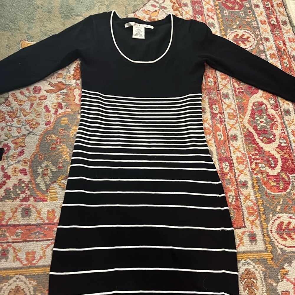 Max studio XS fitted long sleeve